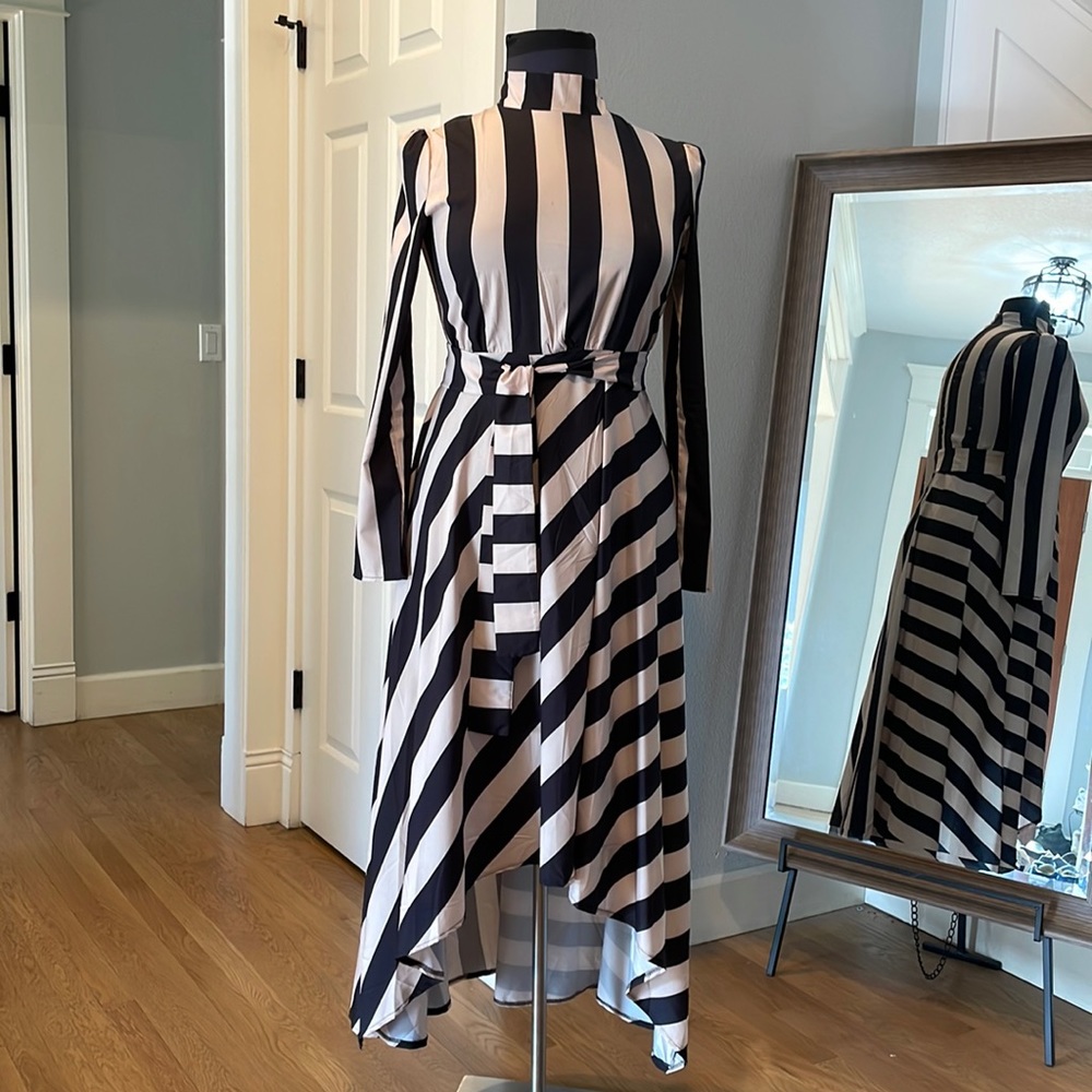 CBR- dress size XL BUT FITS LIKE LARGE
